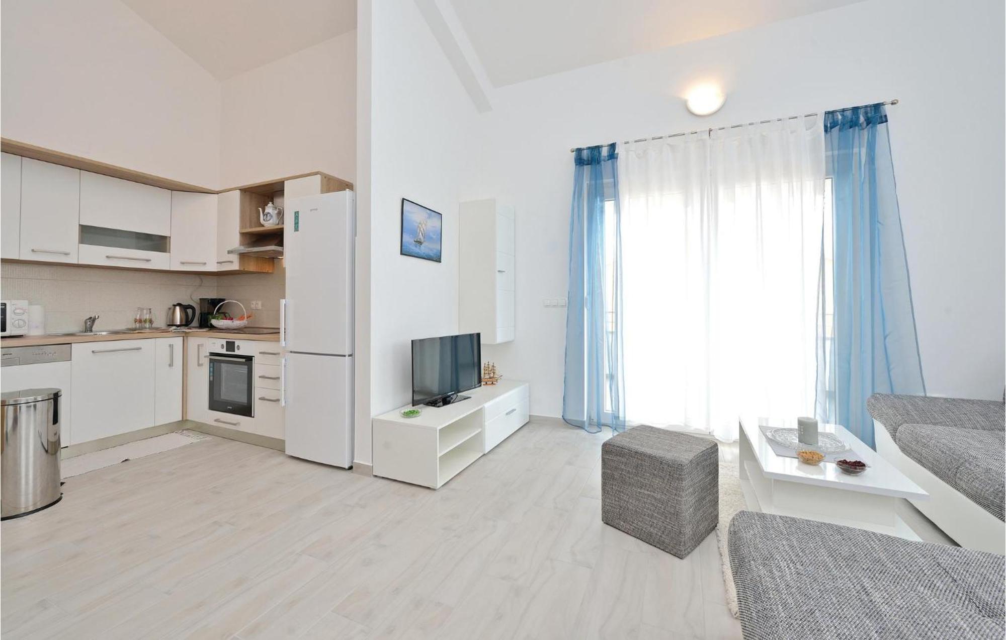 Nice Apartment In Vrsi-Mulo With Wifi Exterior foto